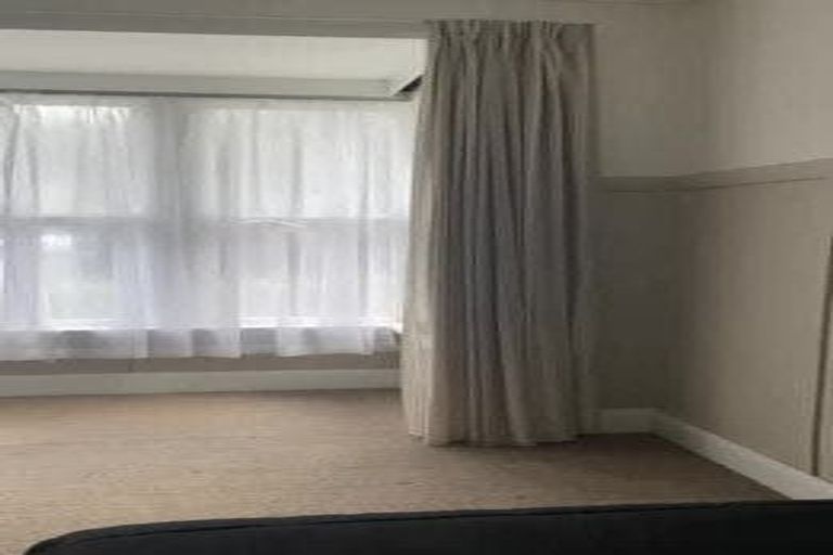 Photo of property in 74 Kilbirnie Crescent, Kilbirnie, Wellington, 6022