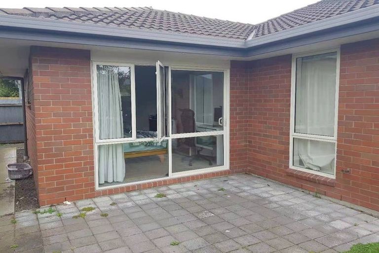 Photo of property in 2/23 Halliwell Avenue, Papanui, Christchurch, 8052