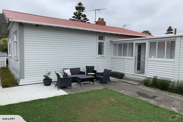 Photo of property in 93 Riverside Drive, Waiwhetu, Lower Hutt, 5010
