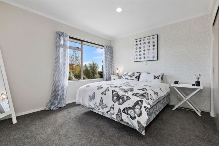 Photo of property in 52 Little John Drive, Bellevue, Tauranga, 3110