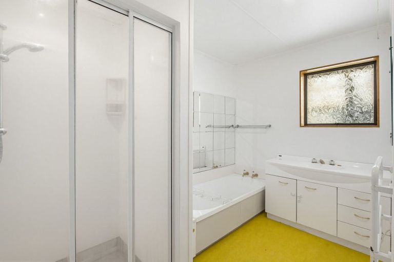 Photo of property in 94 Kennedy Drive, Levin, 5510