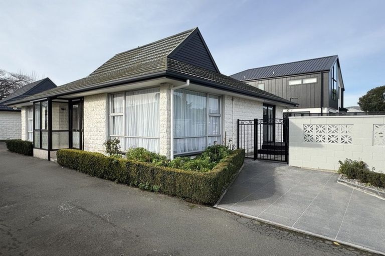 Photo of property in 1/48 Selwyn Street, Somerfield, Christchurch, 8024