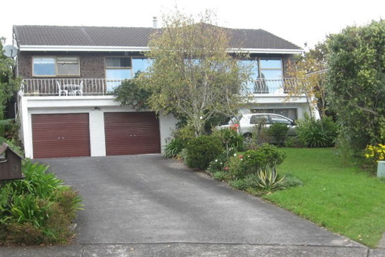 Photo of property in 9 Clunie Place, Highland Park, Auckland, 2010
