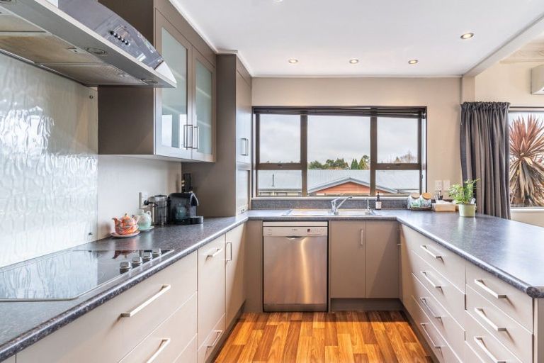 Photo of property in 14 Hamilton Avenue, Winton, 9720