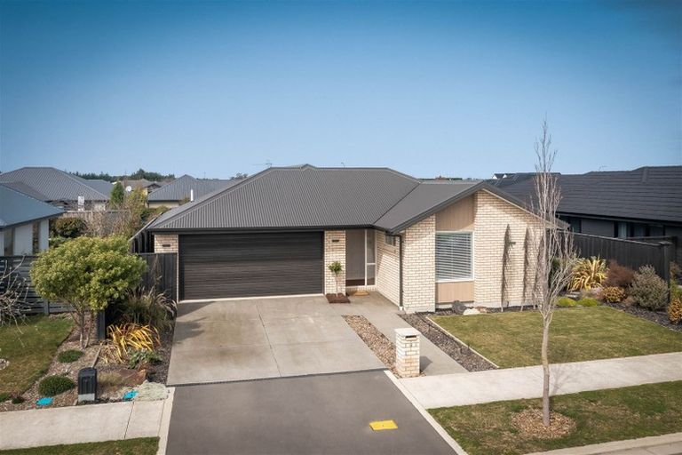 Photo of property in 14 Lansdowne Way, Rolleston, 7615