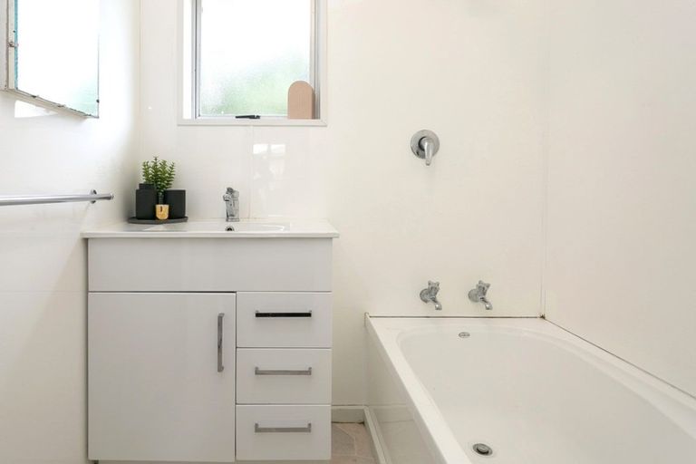 Photo of property in 1/141 Tauhara Road, Tauhara, Taupo, 3330