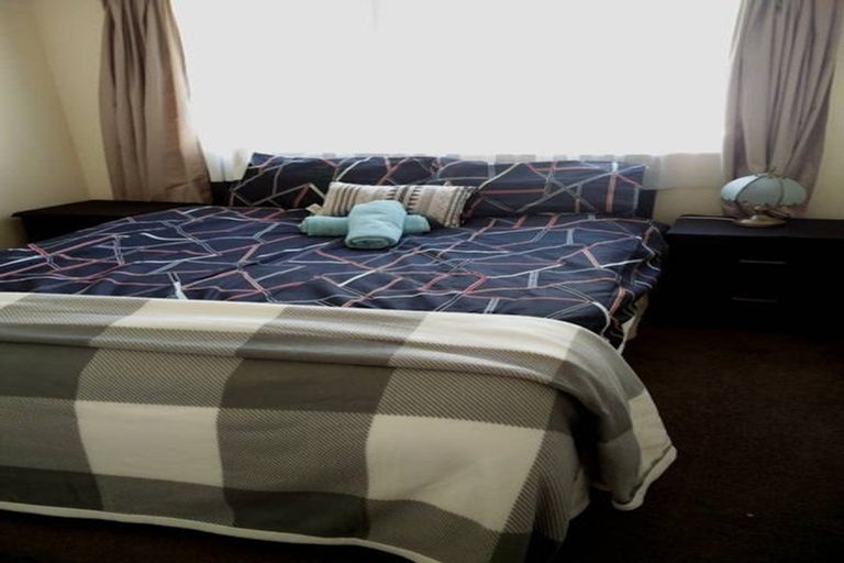 Photo of property in 12 Janese Place, Weymouth, Auckland, 2103