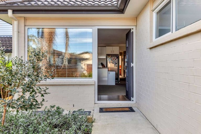 Photo of property in 32 Keepers Drive, Gulf Harbour, Whangaparaoa, 0930