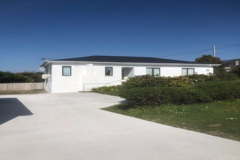 Photo of property in 15 View Road, Shelly Park, Auckland, 2014