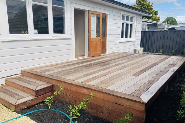 Photo of property in 99 Georges Drive, Napier South, Napier, 4110