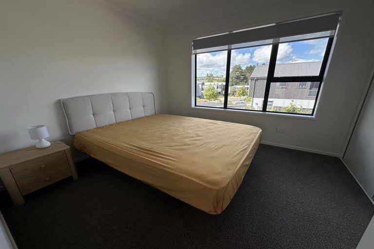 Photo of property in 55 Manarini Road, Westgate, Auckland, 0614