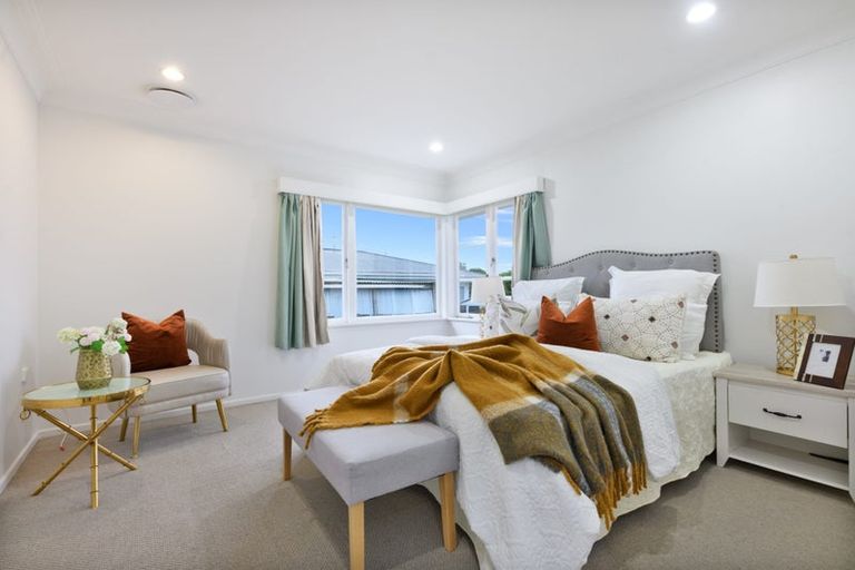 Photo of property in 22 Chilcott Road, Henderson, Auckland, 0612