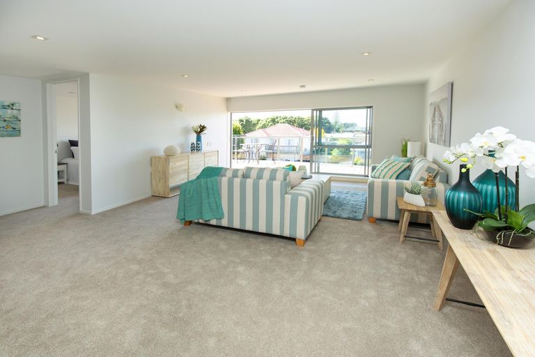 Photo of property in 303/252 Centreway Road, Orewa, 0931