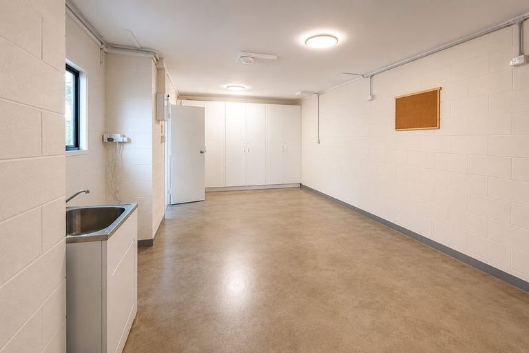 Photo of property in 2/14 Taharoto Road, Takapuna, Auckland, 0622