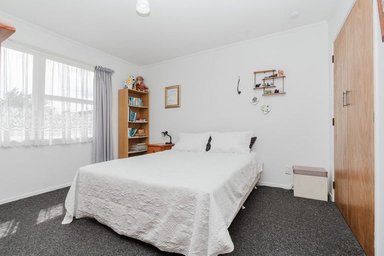 Photo of property in 70 Livingstone Avenue, Nawton, Hamilton, 3200