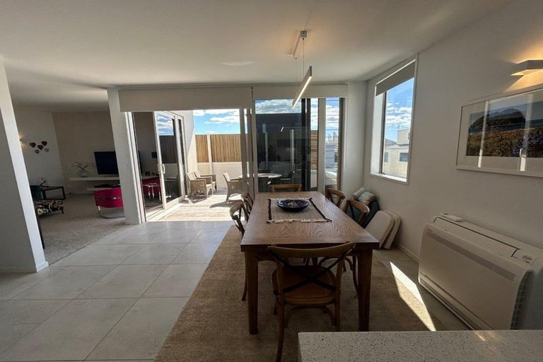 Photo of property in 24a Sunbrae Grove, Mount Maunganui, 3116