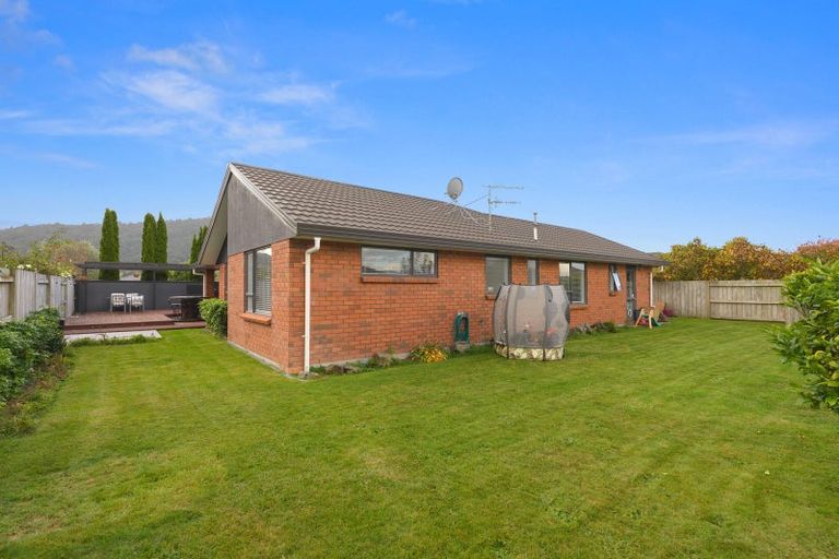 Photo of property in 9 Mccahon Drive, Pukehangi, Rotorua, 3015