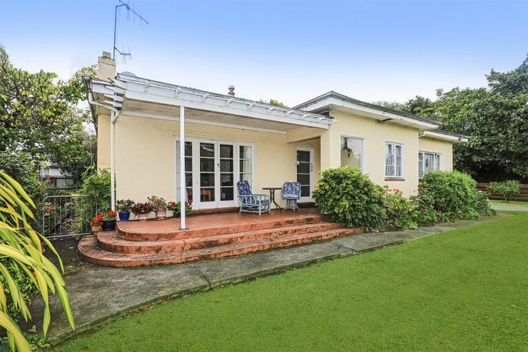 Photo of property in 21 Te Aute Road, Havelock North, 4130