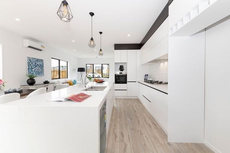 Photo of property in 58 Cooladawson Drive, Flat Bush, Auckland, 2019