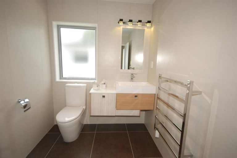 Photo of property in 120a Wellington Street, Howick, Auckland, 2014