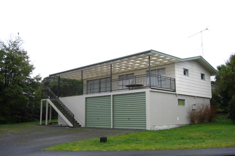 Photo of property in 6 Ahau Street, Moana, 7872