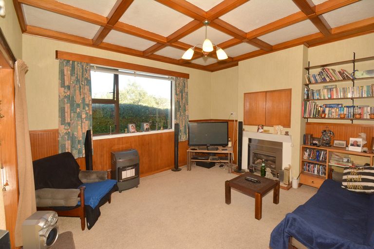 Photo of property in 25 Kaikorai Valley Road, Kaikorai, Dunedin, 9010