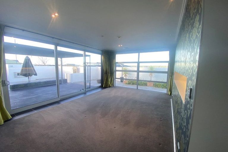 Photo of property in 1 Te Waihora Street, Pegasus, 7612