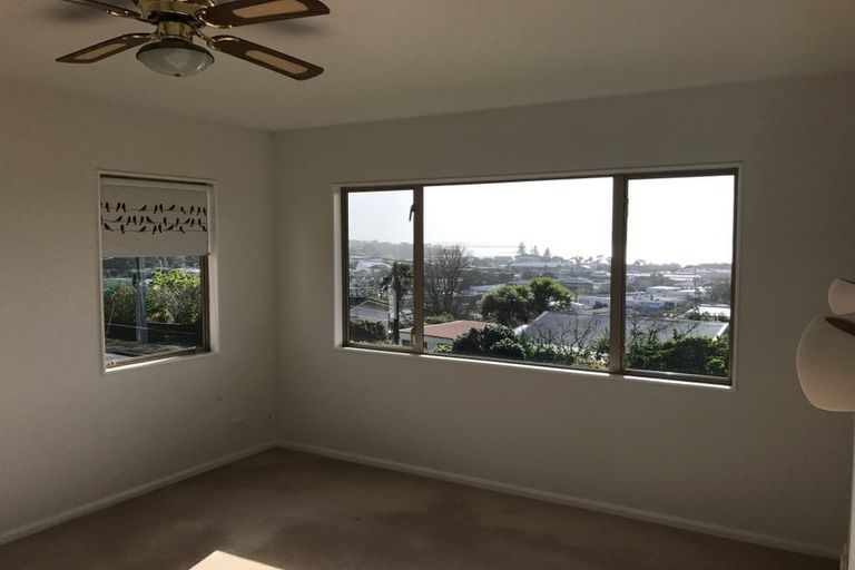 Photo of property in 2 Arran Road, Browns Bay, Auckland, 0630