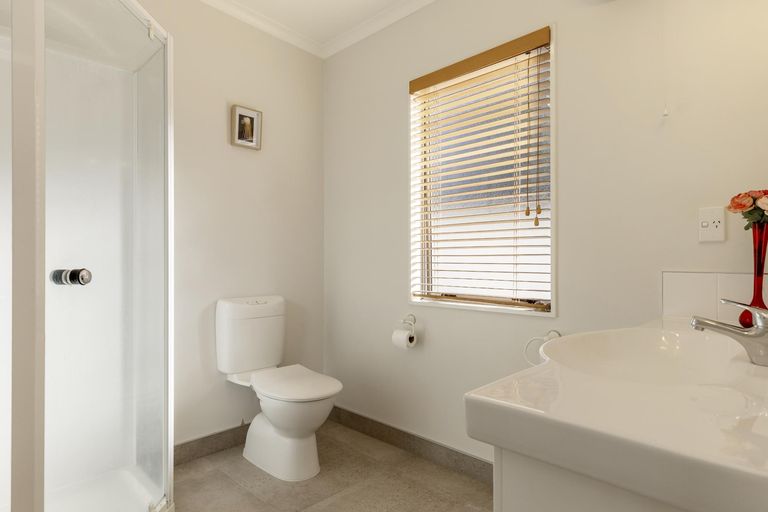 Photo of property in 718 Acacia Bay Road, Acacia Bay, Taupo, 3330