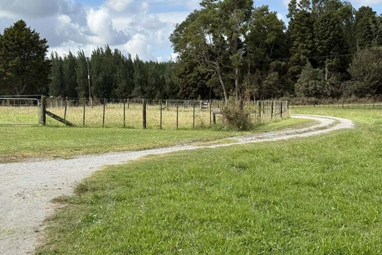 Photo of property in 33 Signal Road, Okaihau, 0475