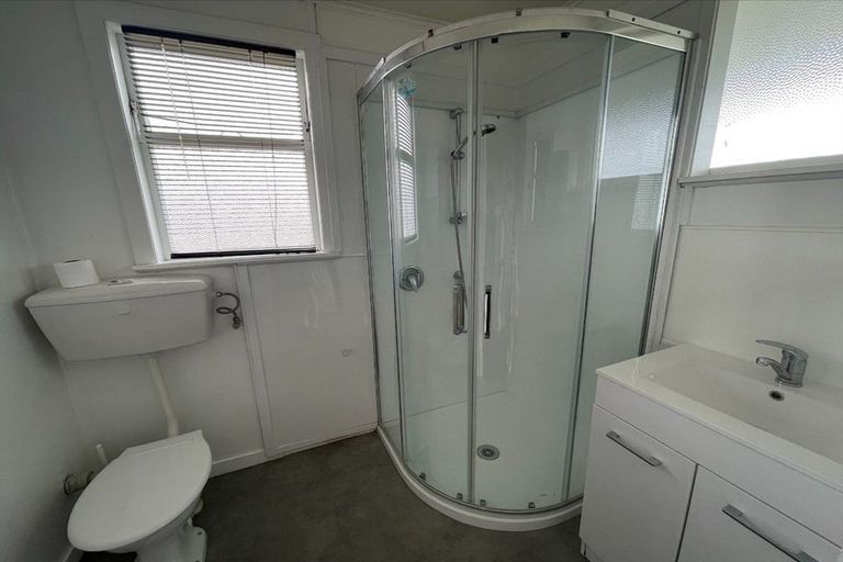 Photo of property in 2 Tiki Street, Castlecliff, Whanganui, 4501