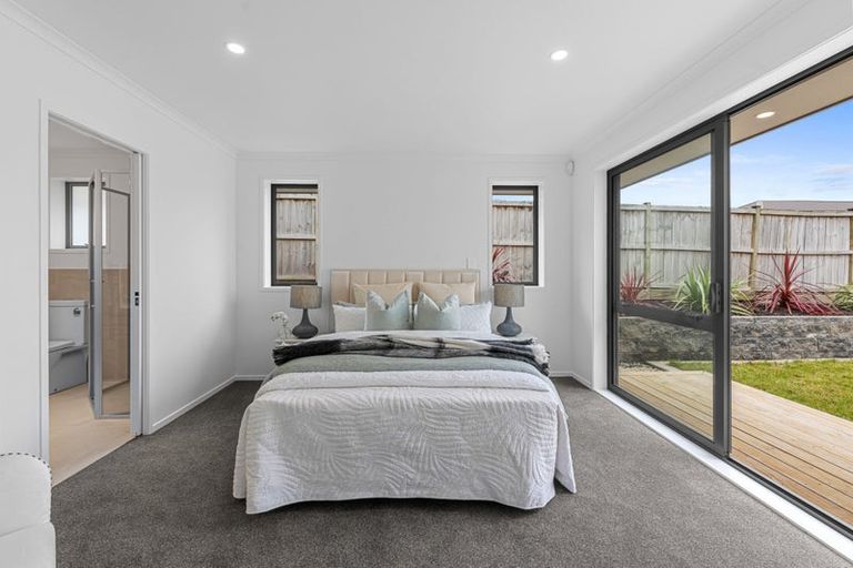 Photo of property in 21 Peter Bourne Drive, Pokeno, 2402