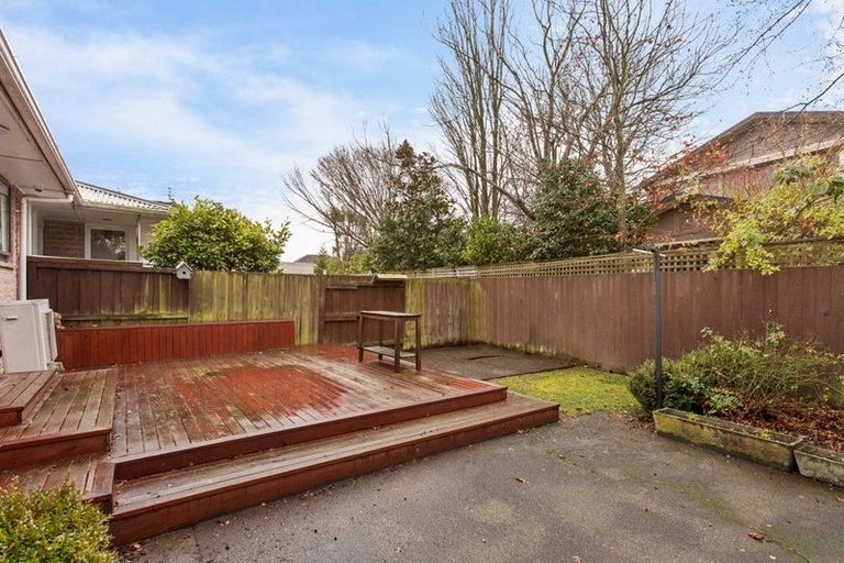 Photo of property in 1/186a Wairakei Road, Bryndwr, Christchurch, 8053