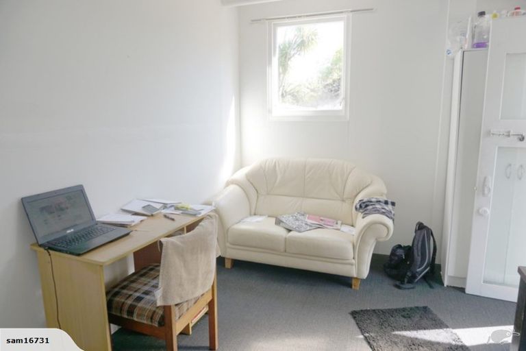 Photo of property in 38 Lanigan Street, Birkdale, Auckland, 0626