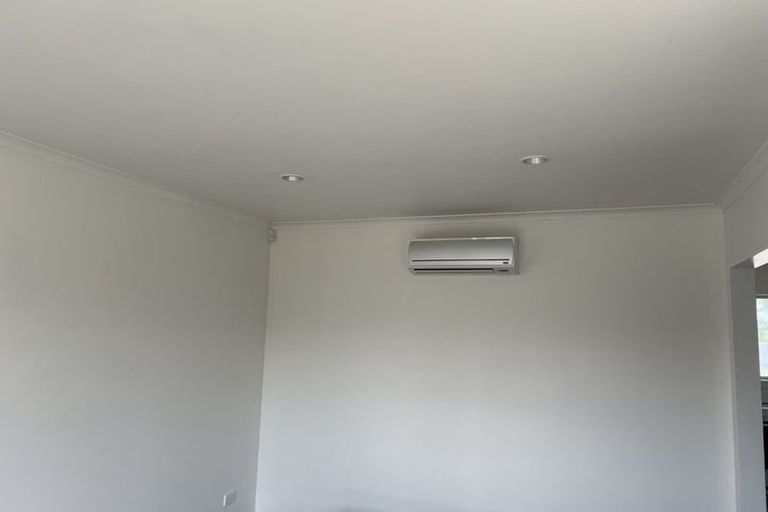 Photo of property in 35 Eddowes Street, Manurewa, Auckland, 2102
