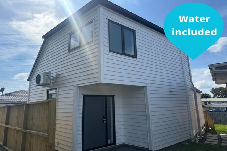 Photo of property in 15a Kiernan Place, Kelston, Auckland, 0602