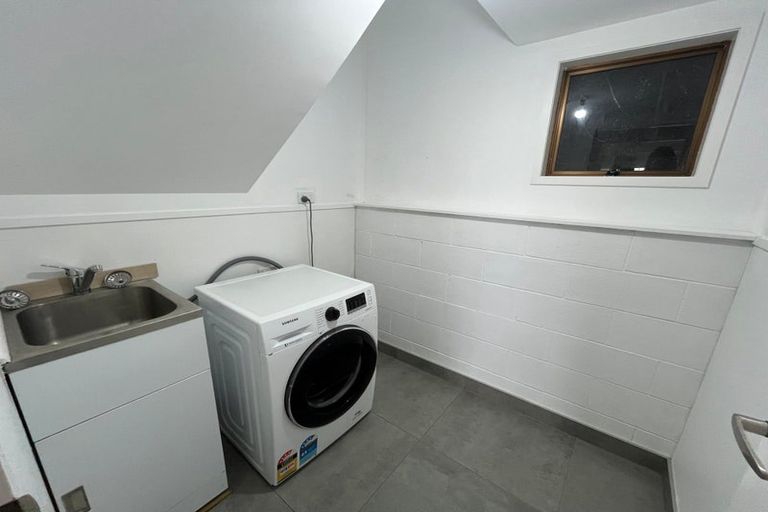 Photo of property in 11 Wairere Road, Bastia Hill, Whanganui, 4500