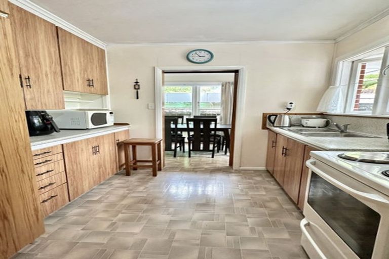 Photo of property in 8a Palfrey Street, Wallaceville, Upper Hutt, 5018