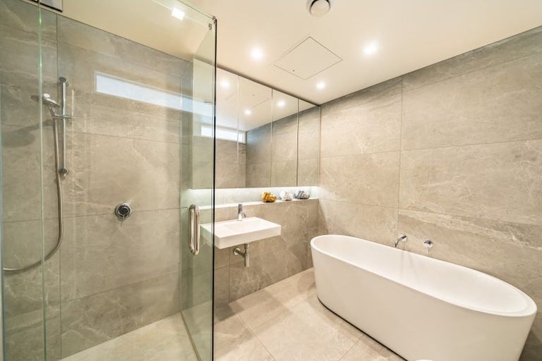 Photo of property in Chews Lane Apartments, 14g/9 Chews Lane, Wellington Central, Wellington, 6011