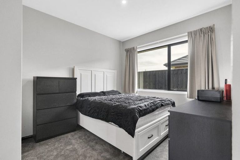 Photo of property in 8 Hannington Way, Rolleston, 7615