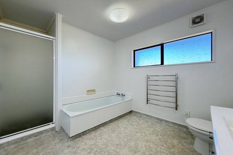 Photo of property in 157 Orangi Kaupapa Road, Northland, Wellington, 6012