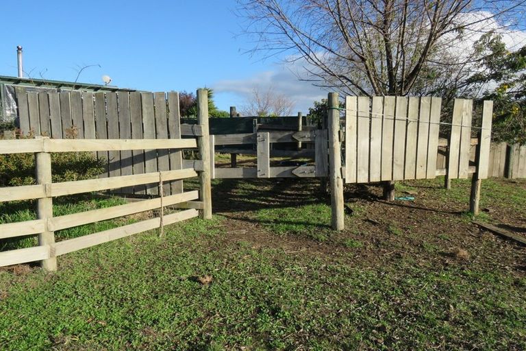 Photo of property in 727 Valley Road, Raukawa, Hastings, 4174