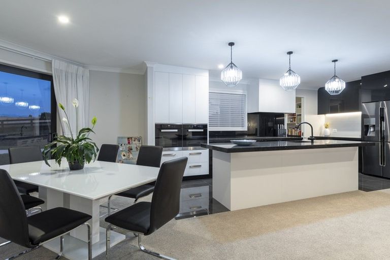 Photo of property in 25 Sarona Park Drive, Omanawa, Tauranga, 3171