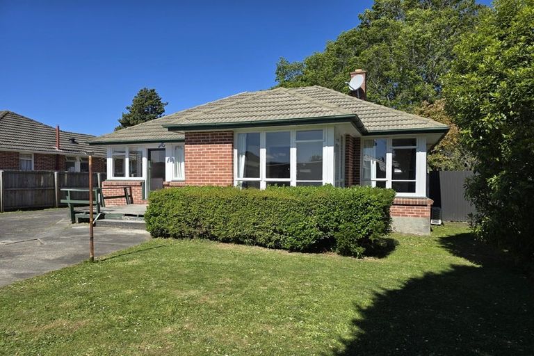 Photo of property in 37 Flay Crescent, Burnside, Christchurch, 8053