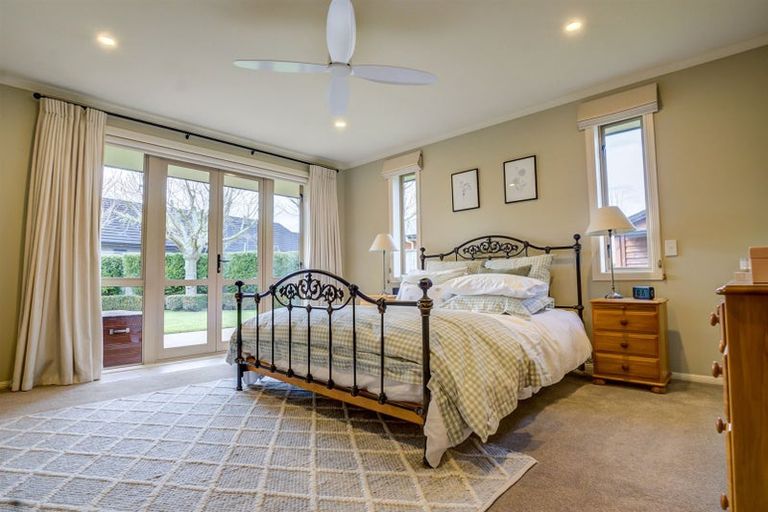 Photo of property in 14 The Peninsula, Huntington, Hamilton, 3210