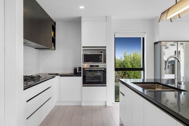 Photo of property in 1 Challow Court, Rolleston, 7615