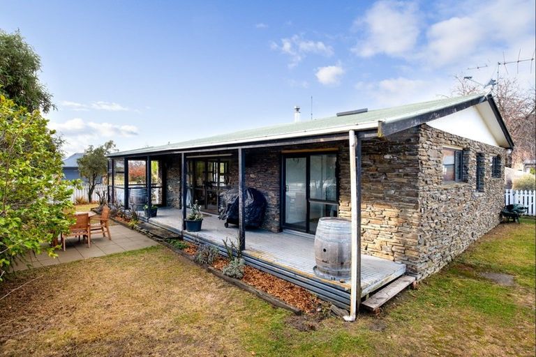 Photo of property in 1 Kerry Court, Cromwell, 9310