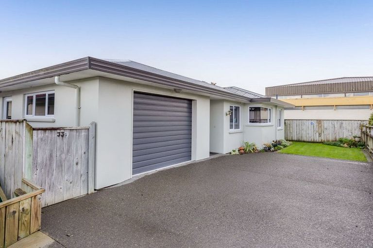 Photo of property in 33d Argyle Street, Hawera, 4610