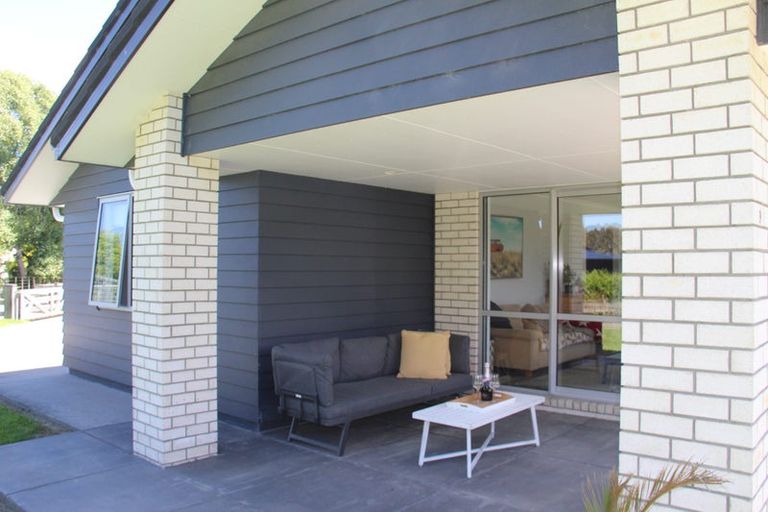 Photo of property in 17 Downer Access Road, Kaukapakapa, 0873