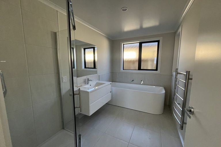 Photo of property in 33 Crest Rise, Flagstaff, Hamilton, 3210